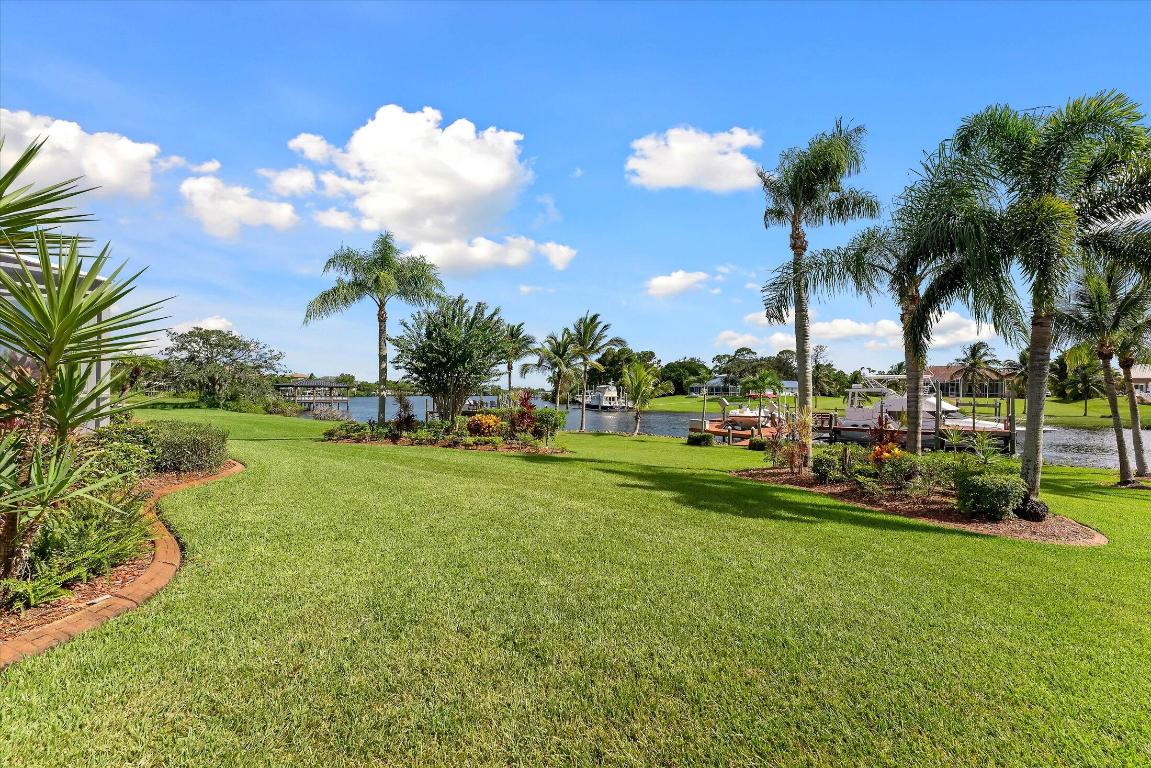 2674 SE Erickson Drive