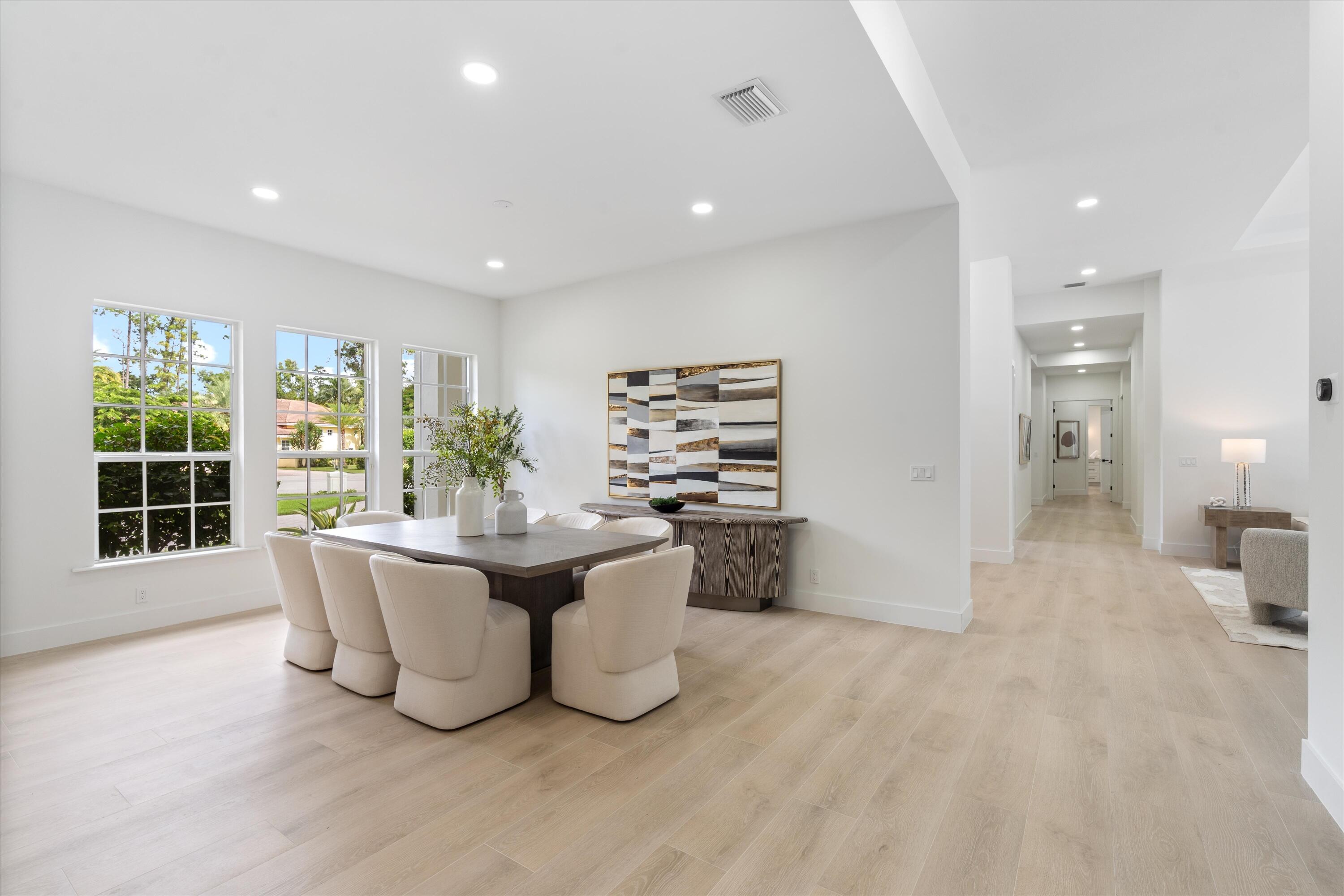 728 Deerwood Court