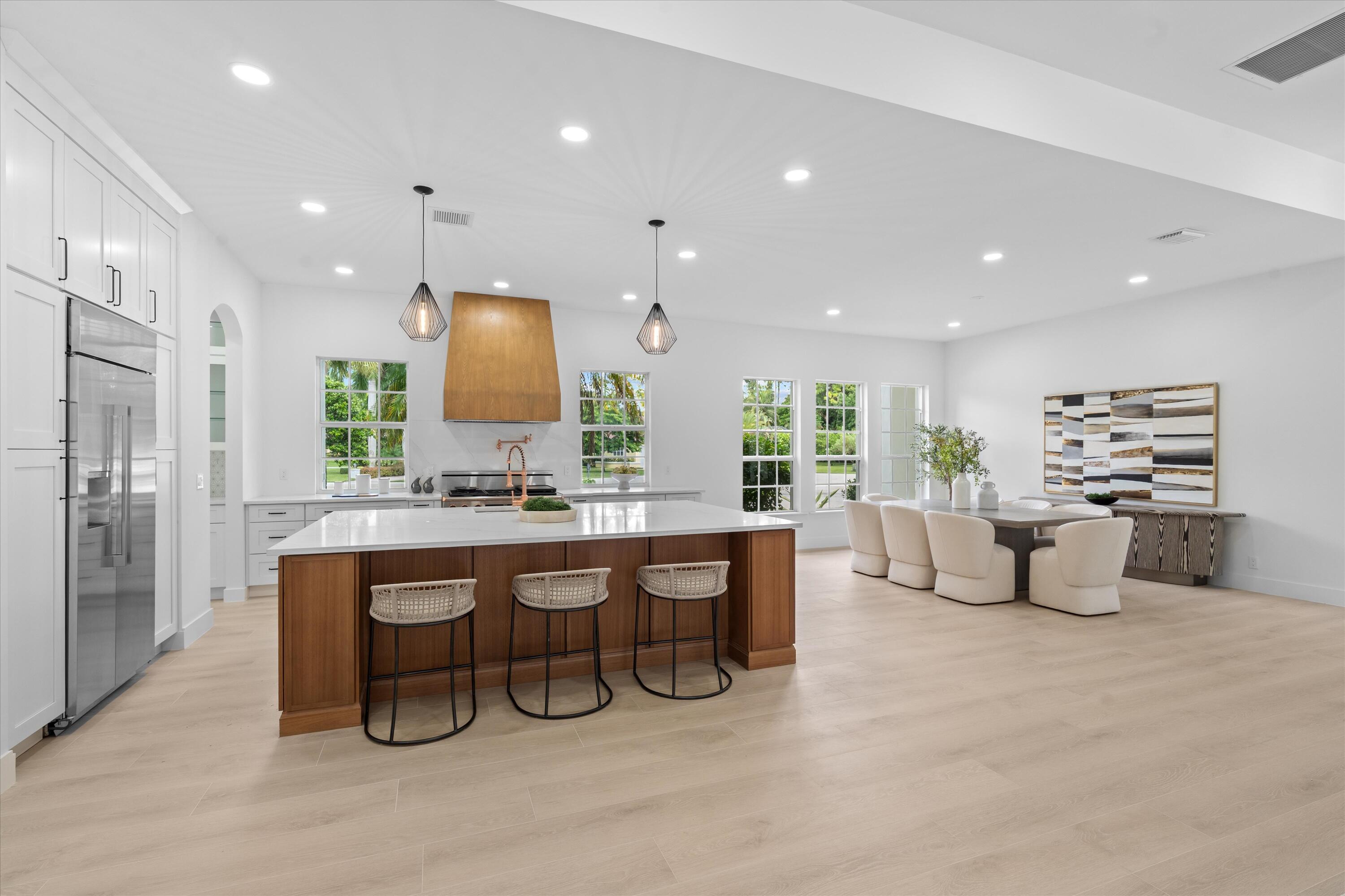 728 Deerwood Court