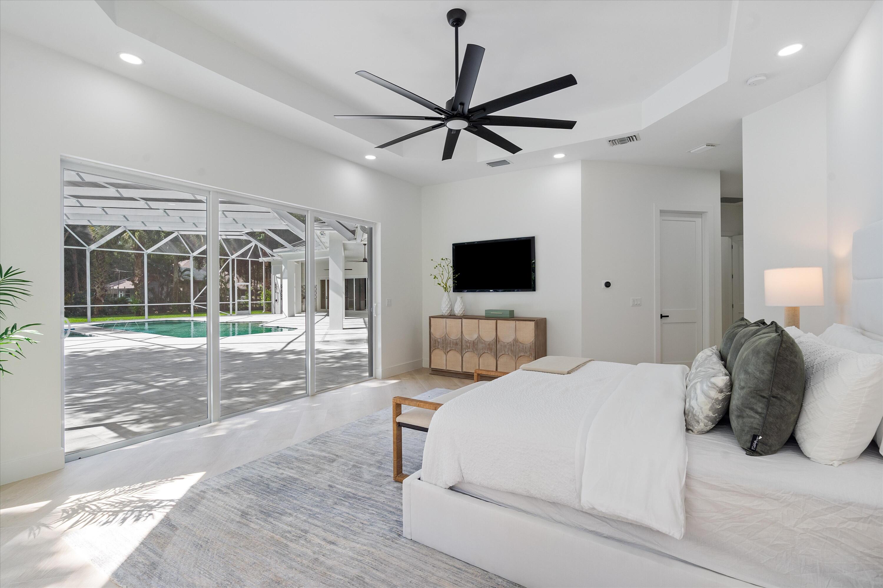 728 Deerwood Court