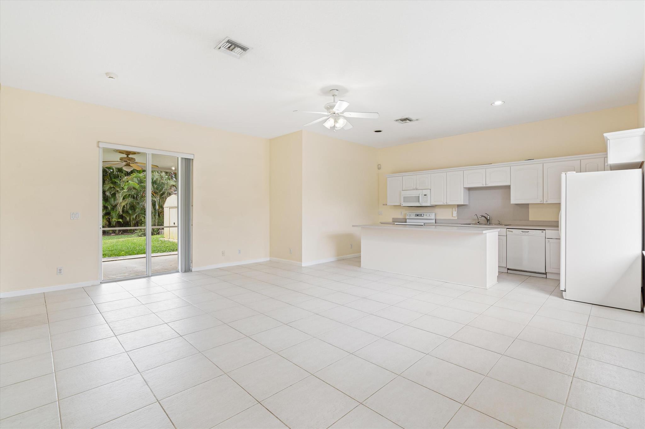 15268 75th Avenue N Avenue N