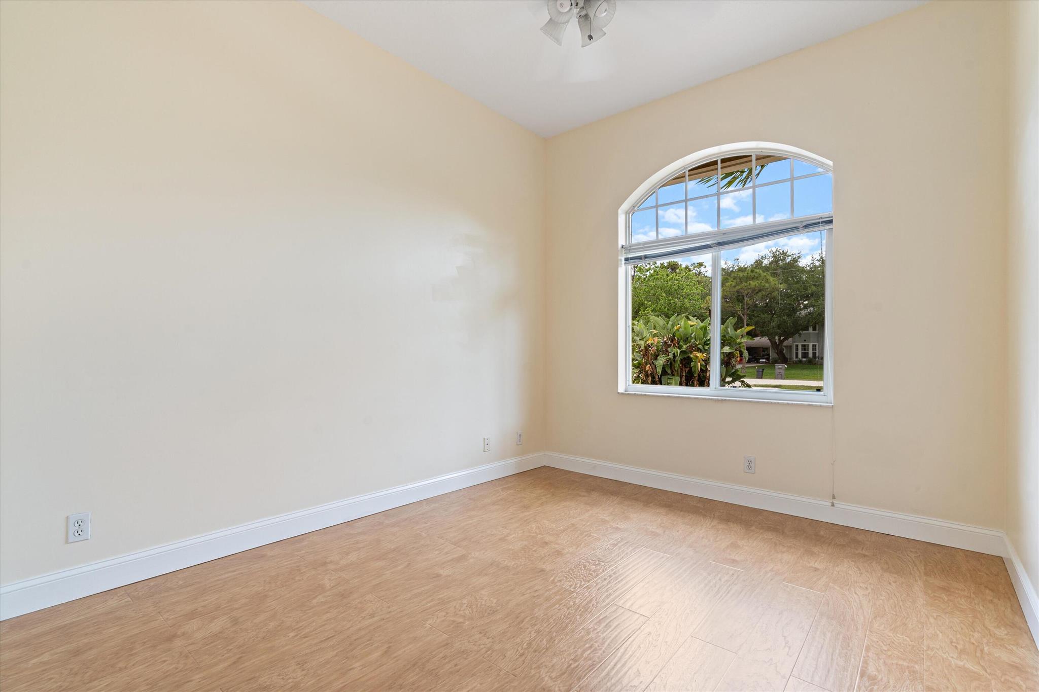 15268 75th Avenue N Avenue N