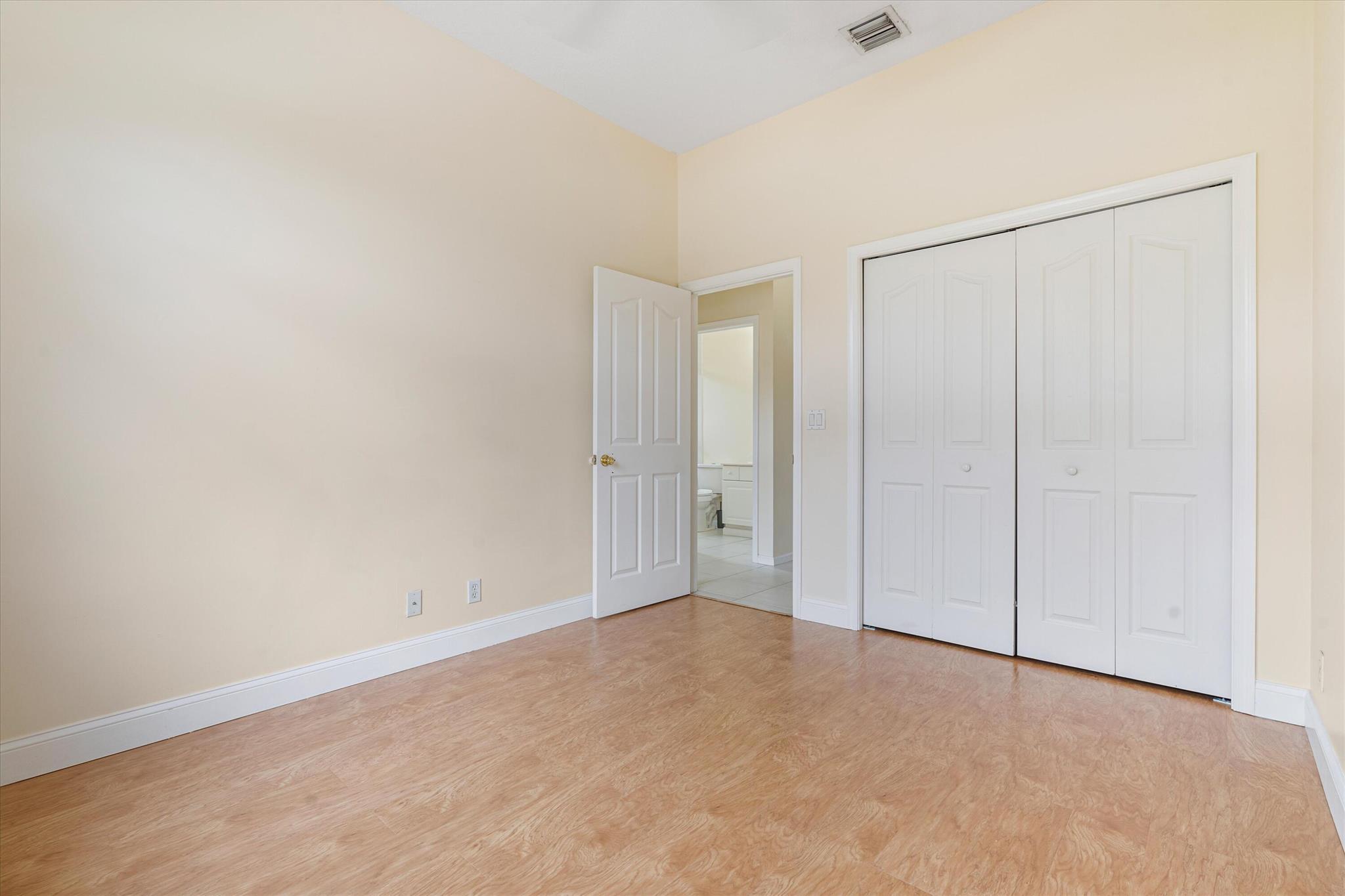 15268 75th Avenue N Avenue N