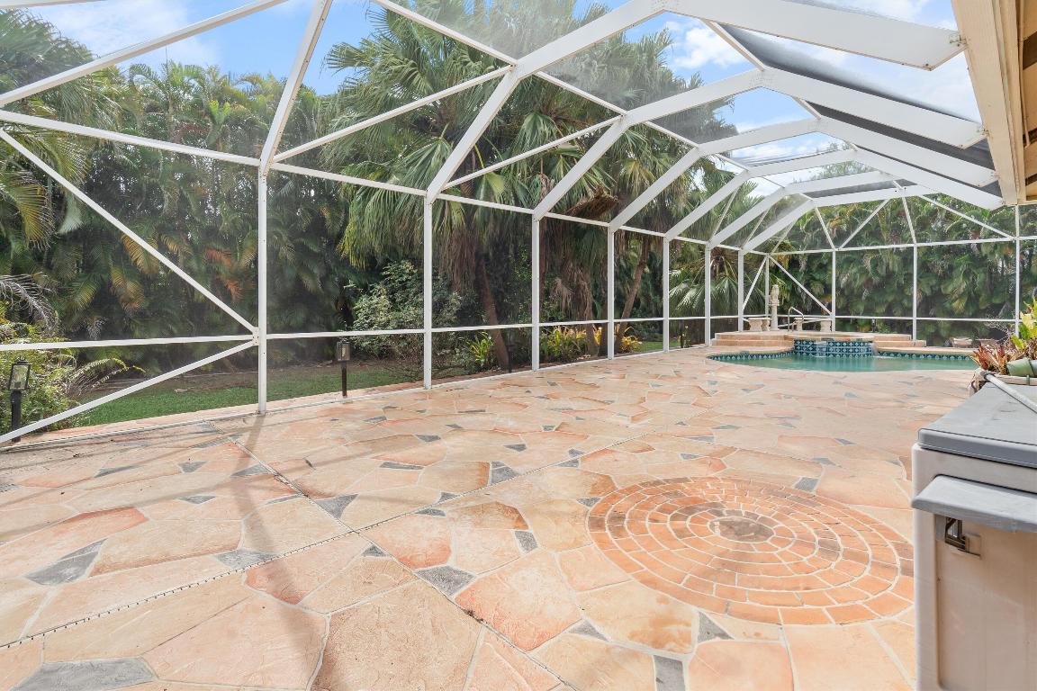 15268 75th Avenue N Avenue N