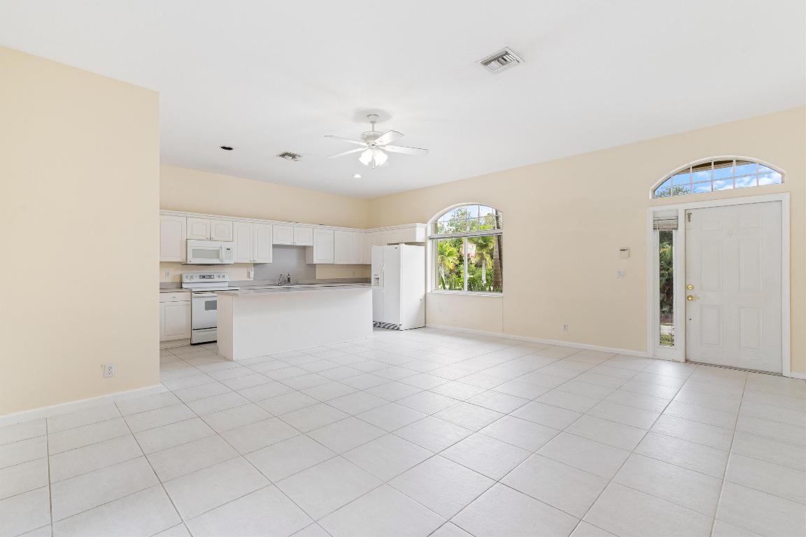 15268 75th Avenue N Avenue N