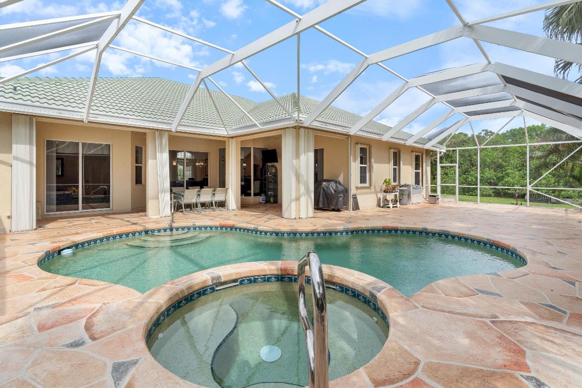 15268 75th Avenue N Avenue N