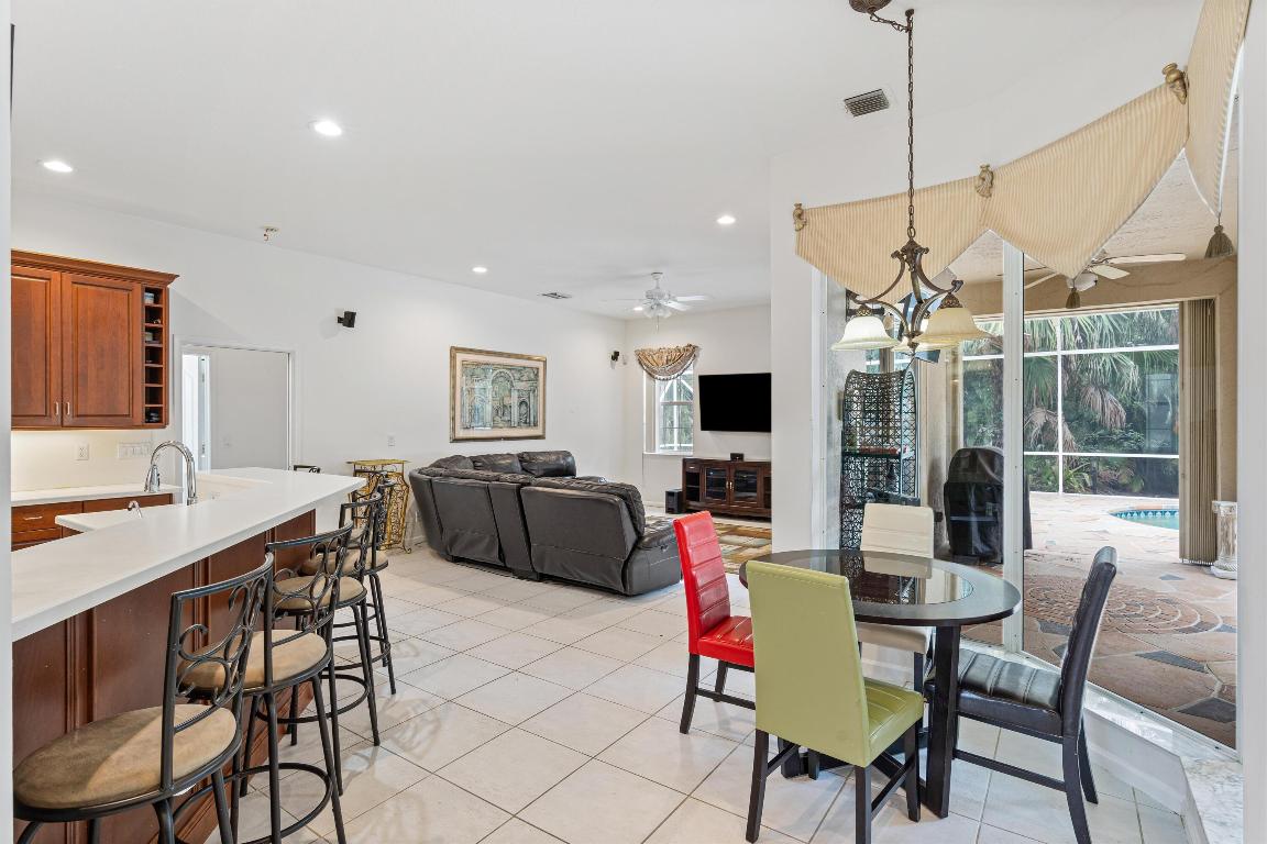 15268 75th Avenue N Avenue N