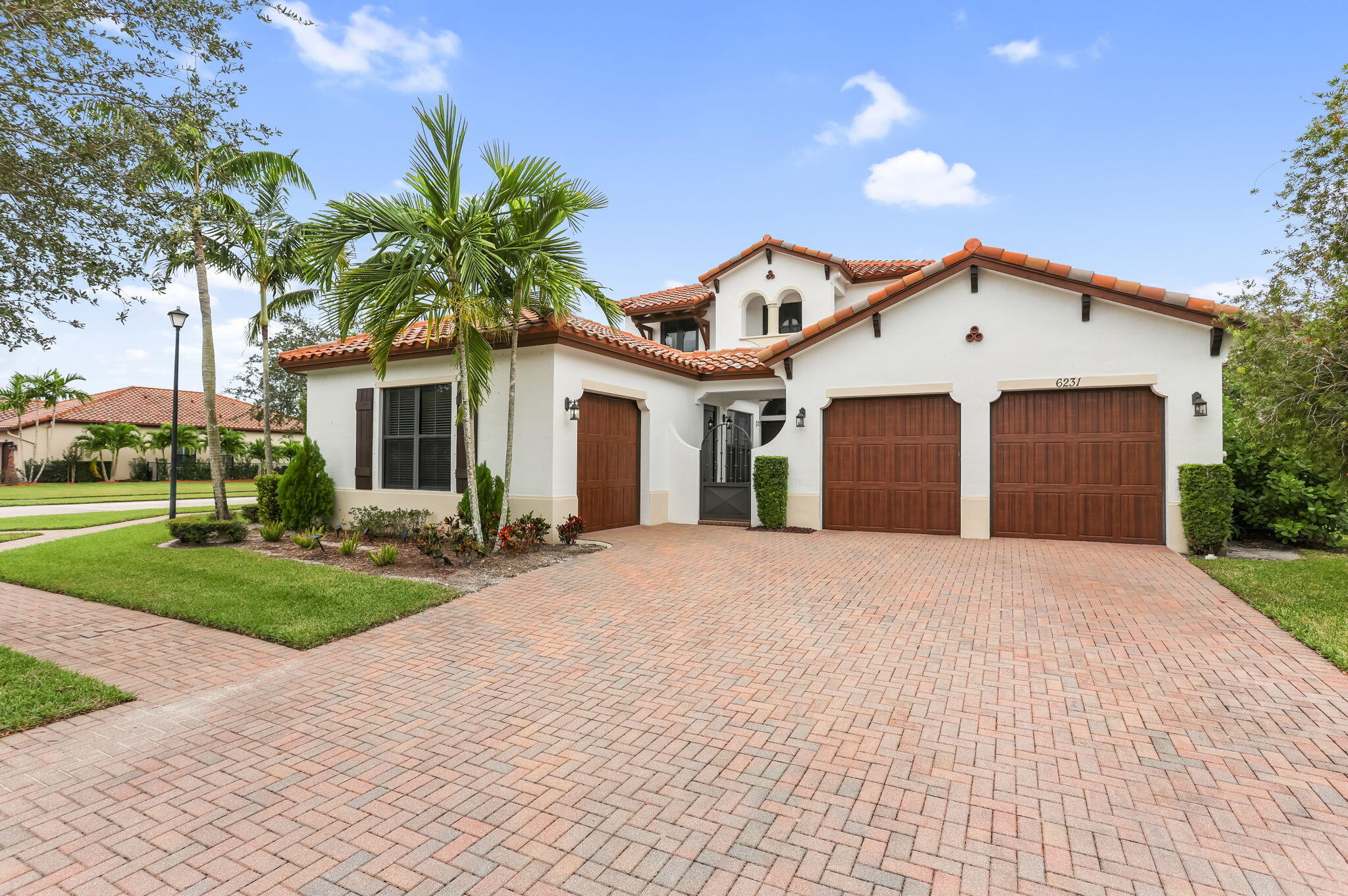 6231 E Vireo Court