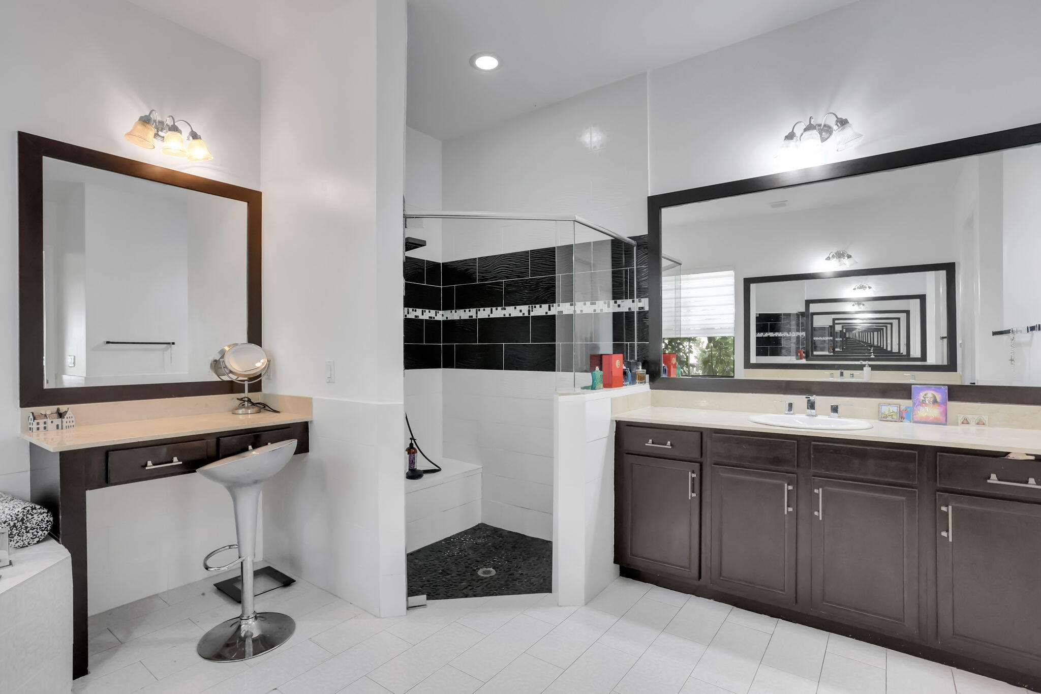 6231 E Vireo Court