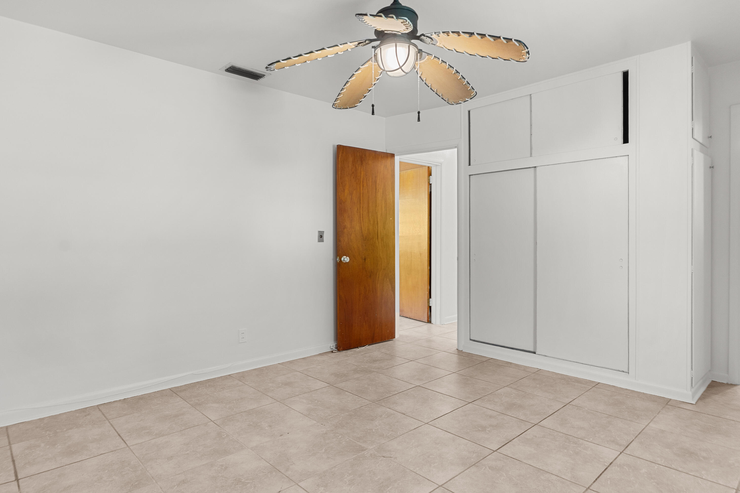225 E Ilex Drive