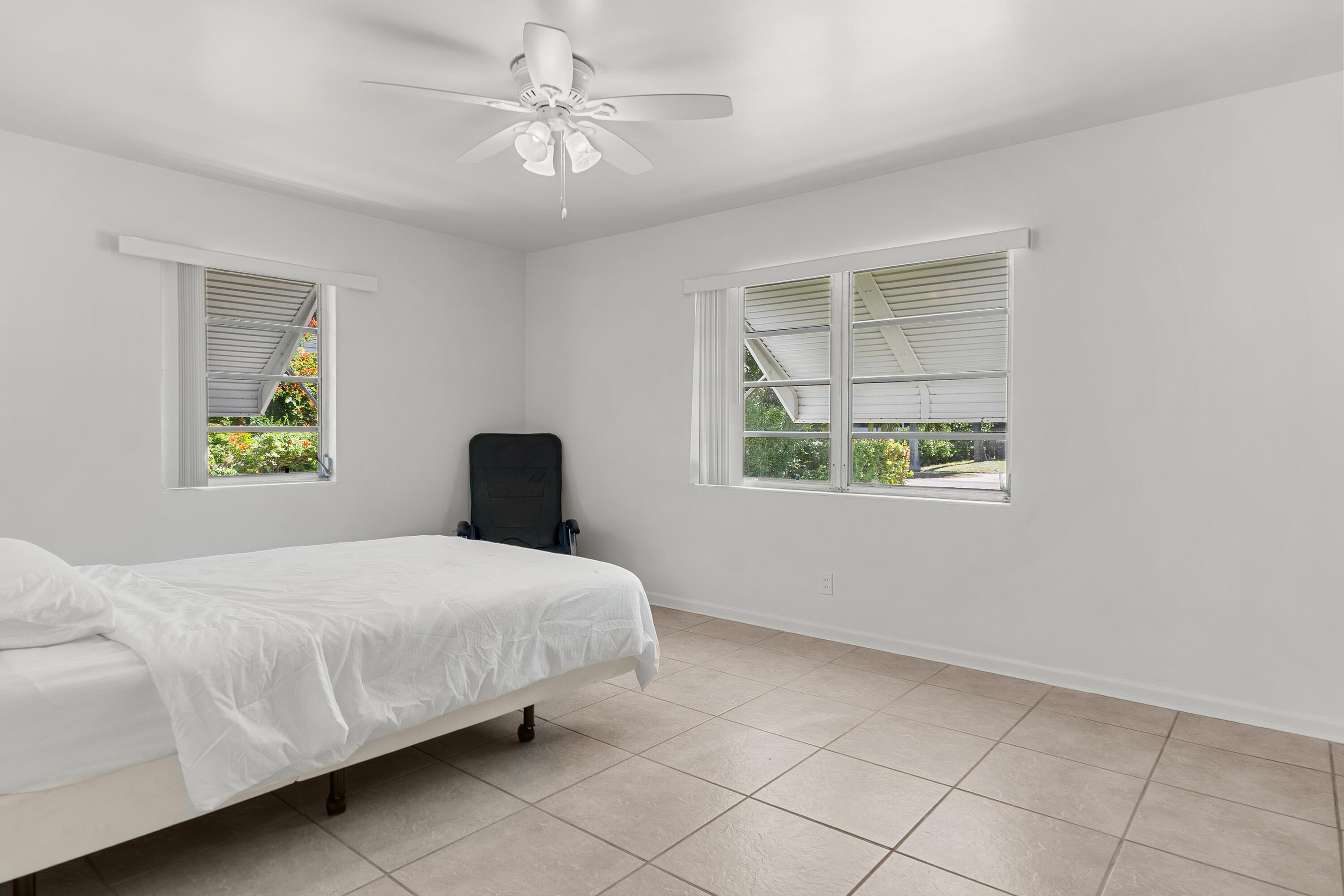 225 E Ilex Drive