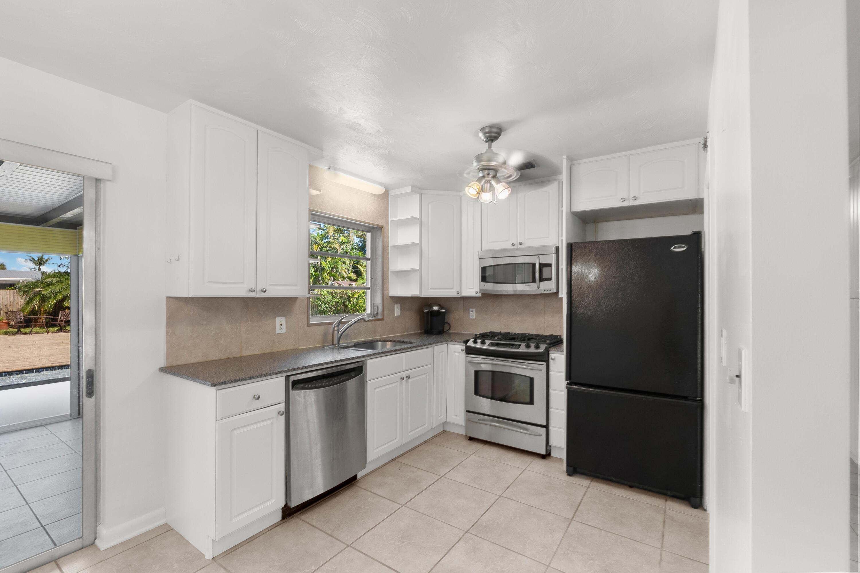 225 E Ilex Drive