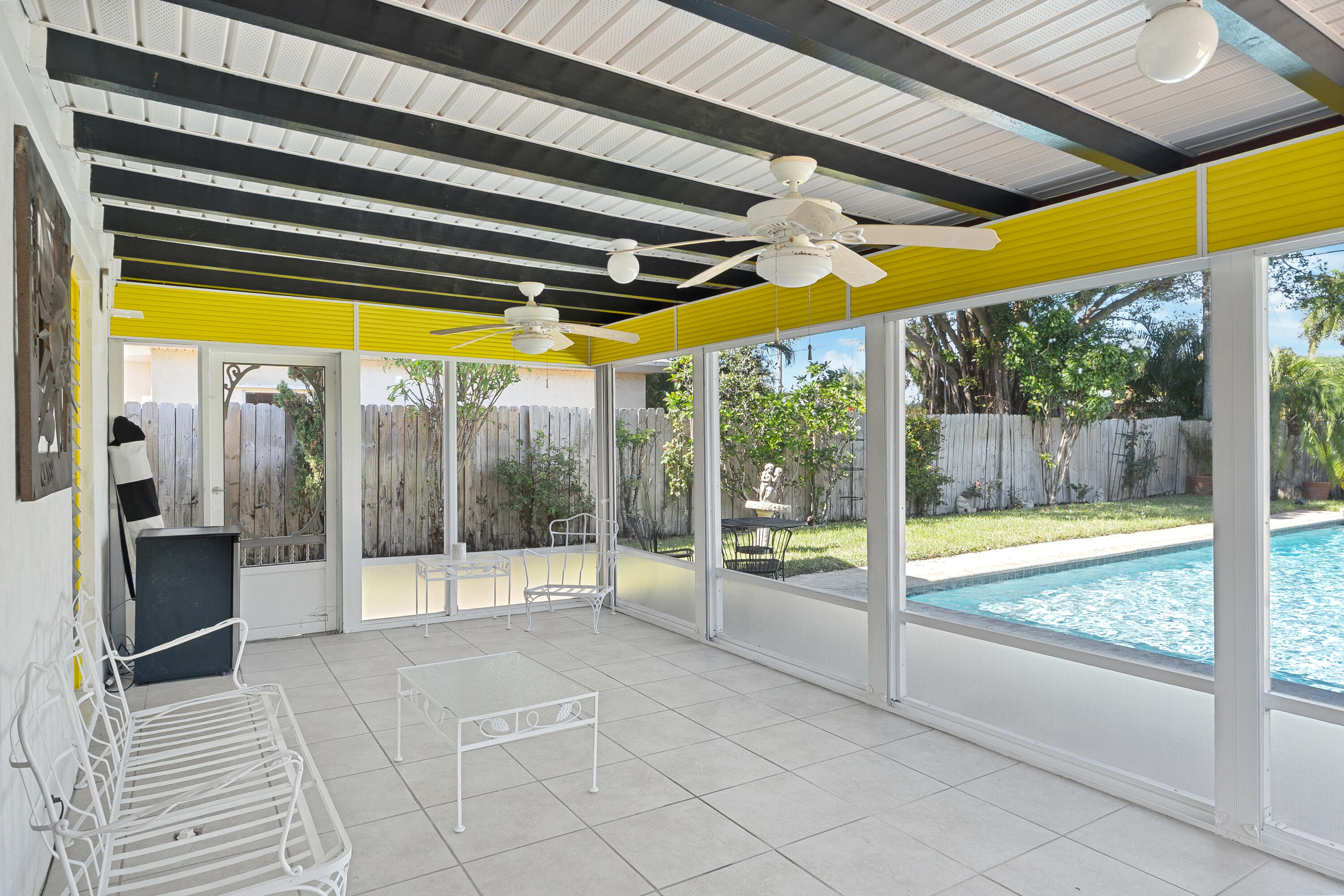 225 E Ilex Drive
