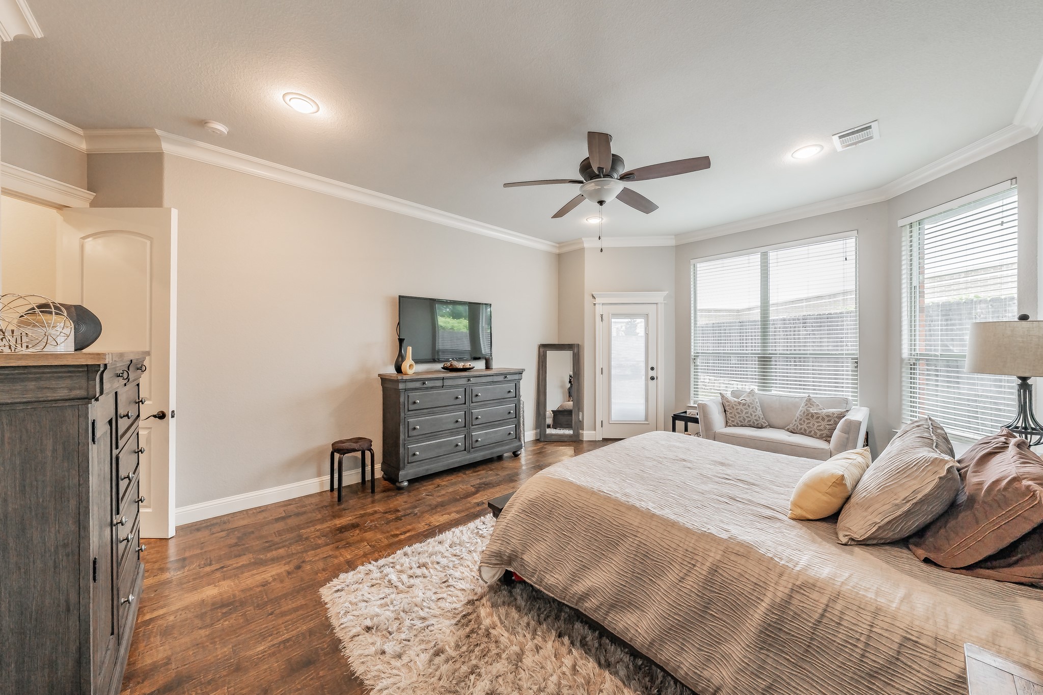 6000 Sterling Drive