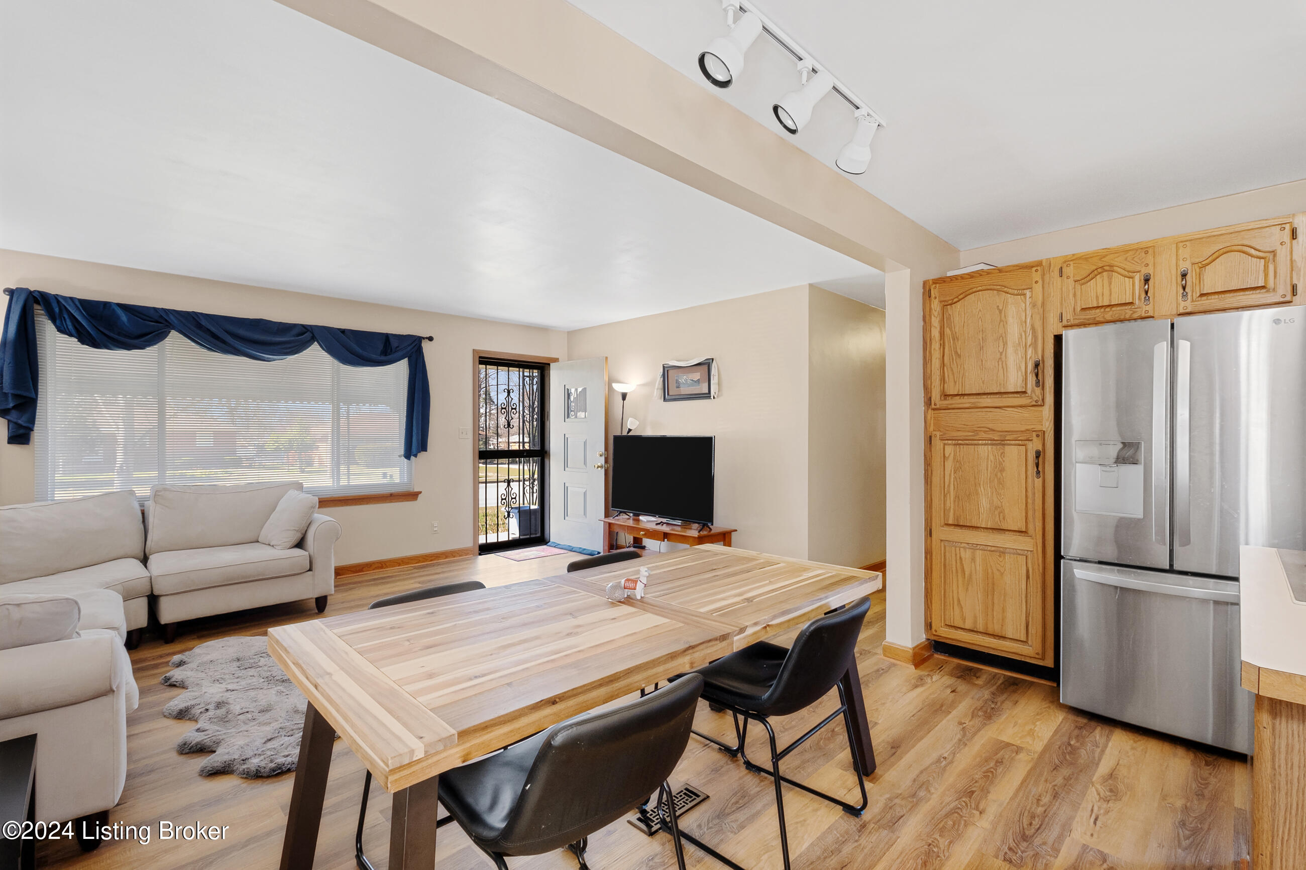 7907 Shepherdsville Rd