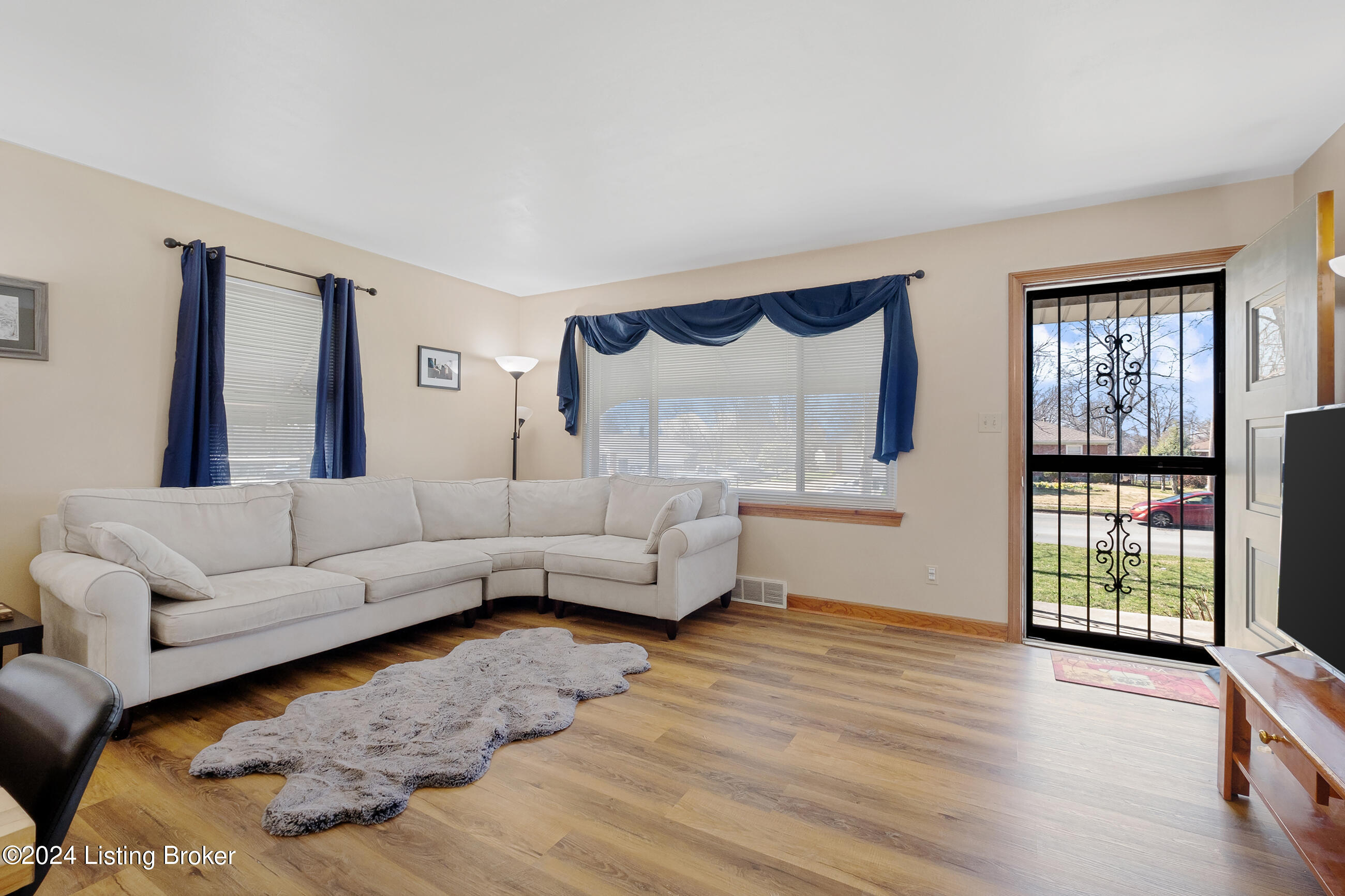 7907 Shepherdsville Rd