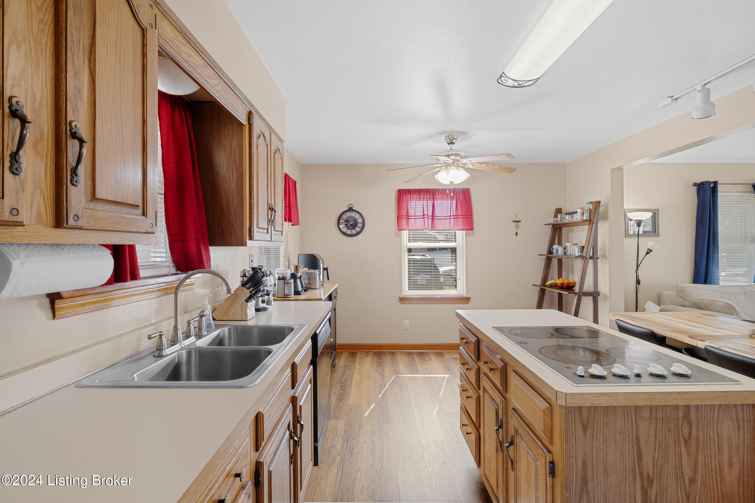 7907 Shepherdsville Rd