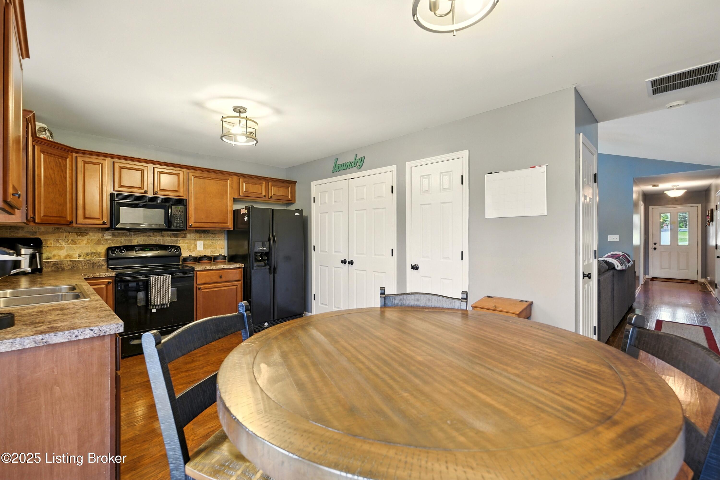 301 Stamper Ave