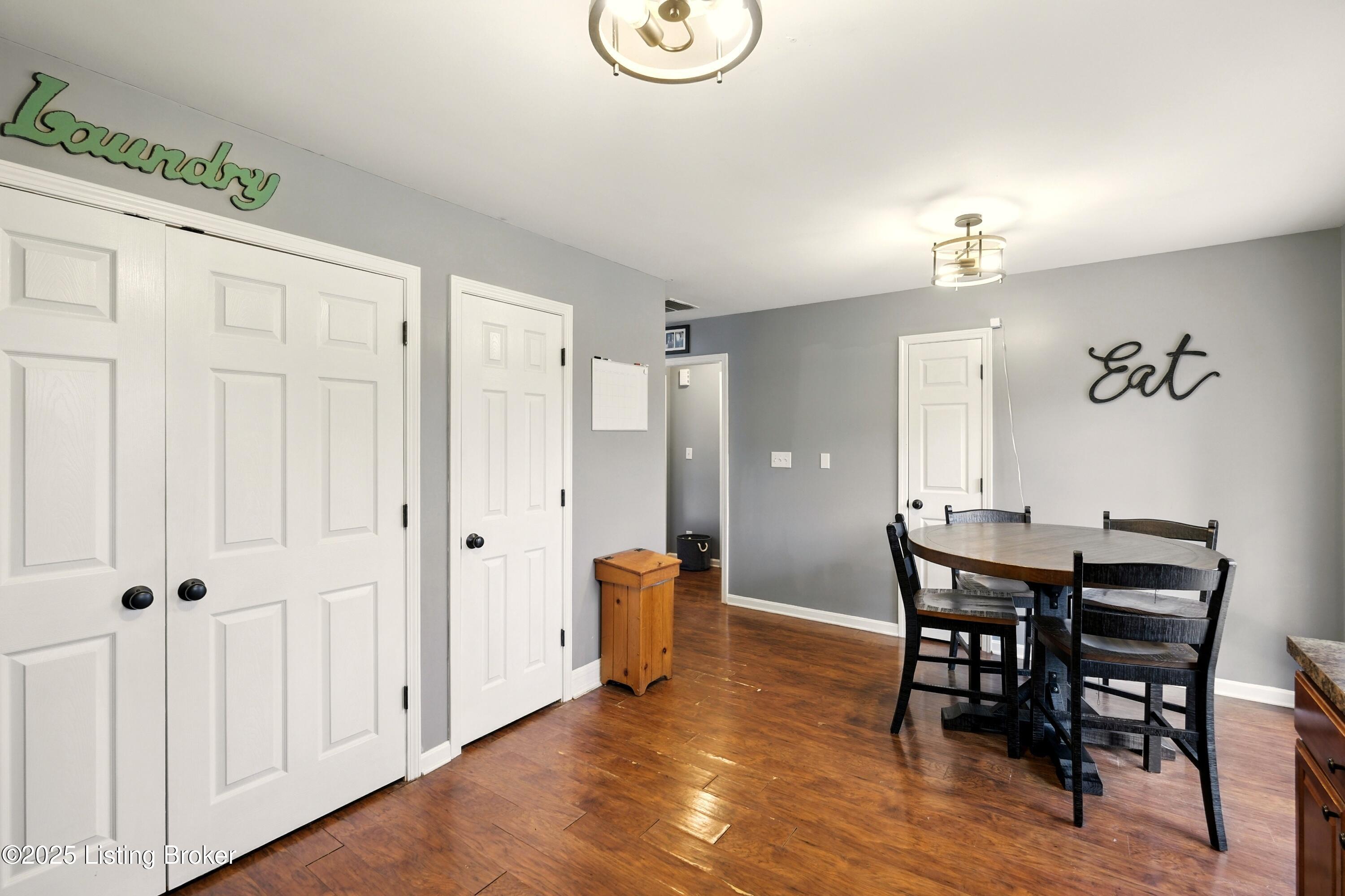 301 Stamper Ave