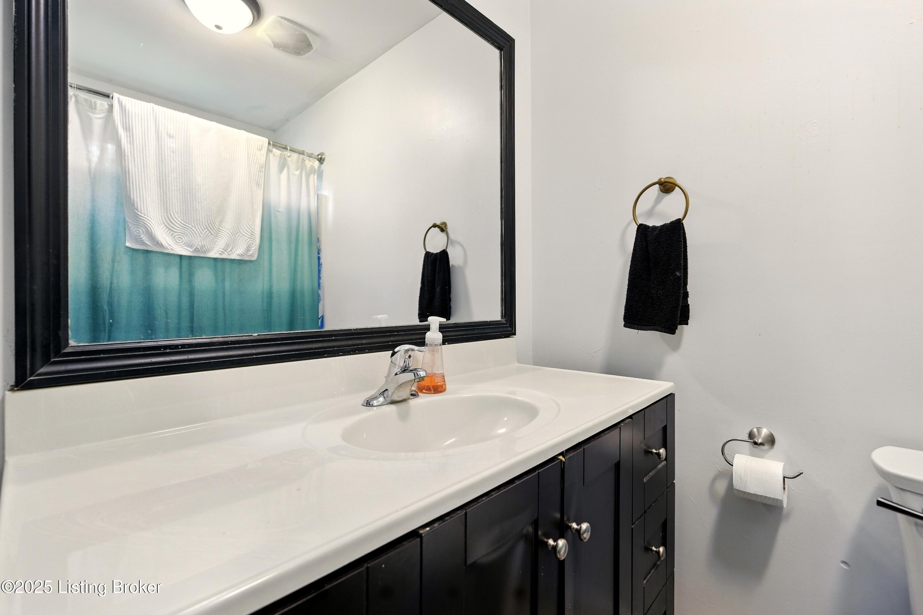 301 Stamper Ave