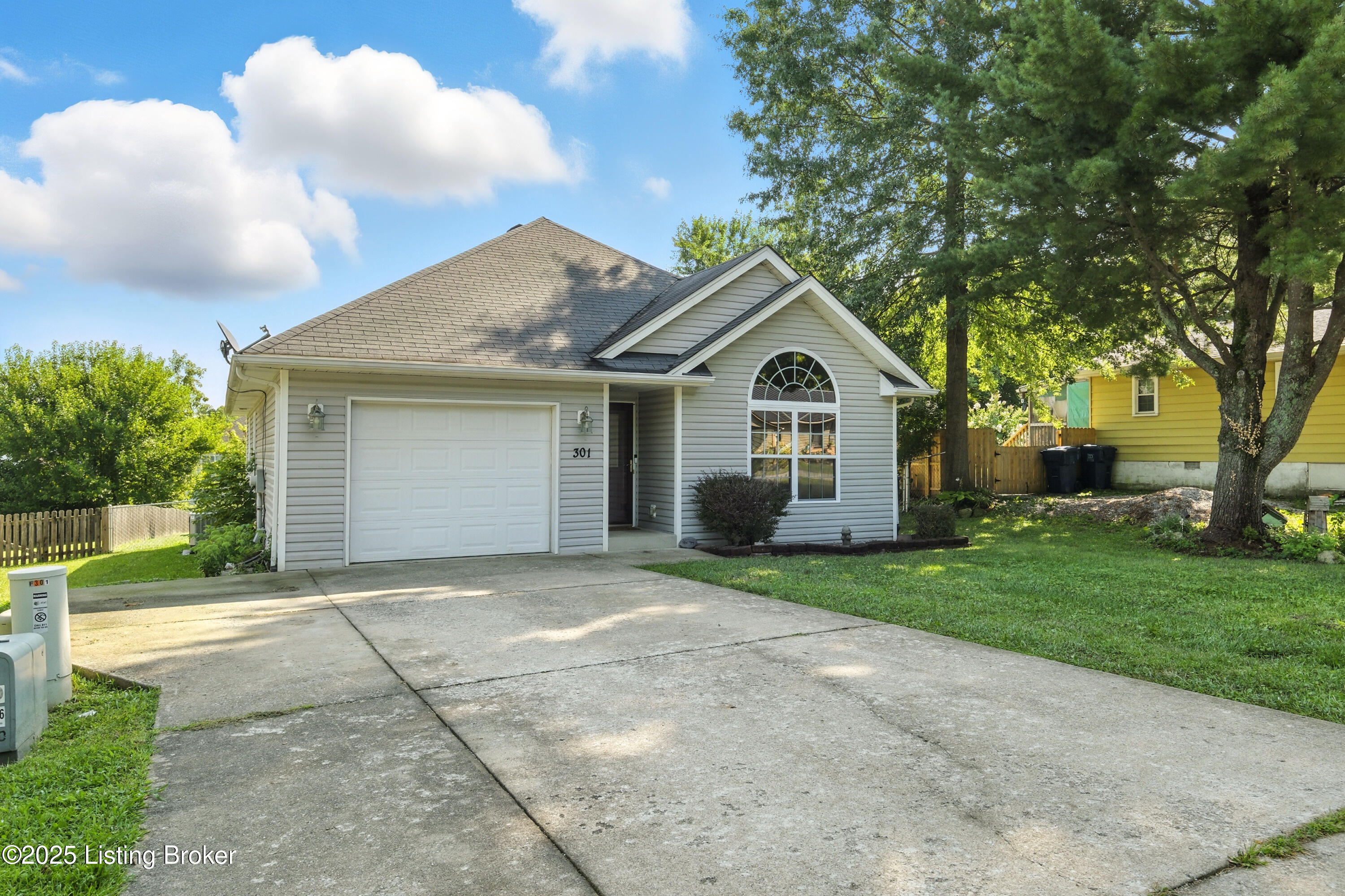 301 Stamper Ave