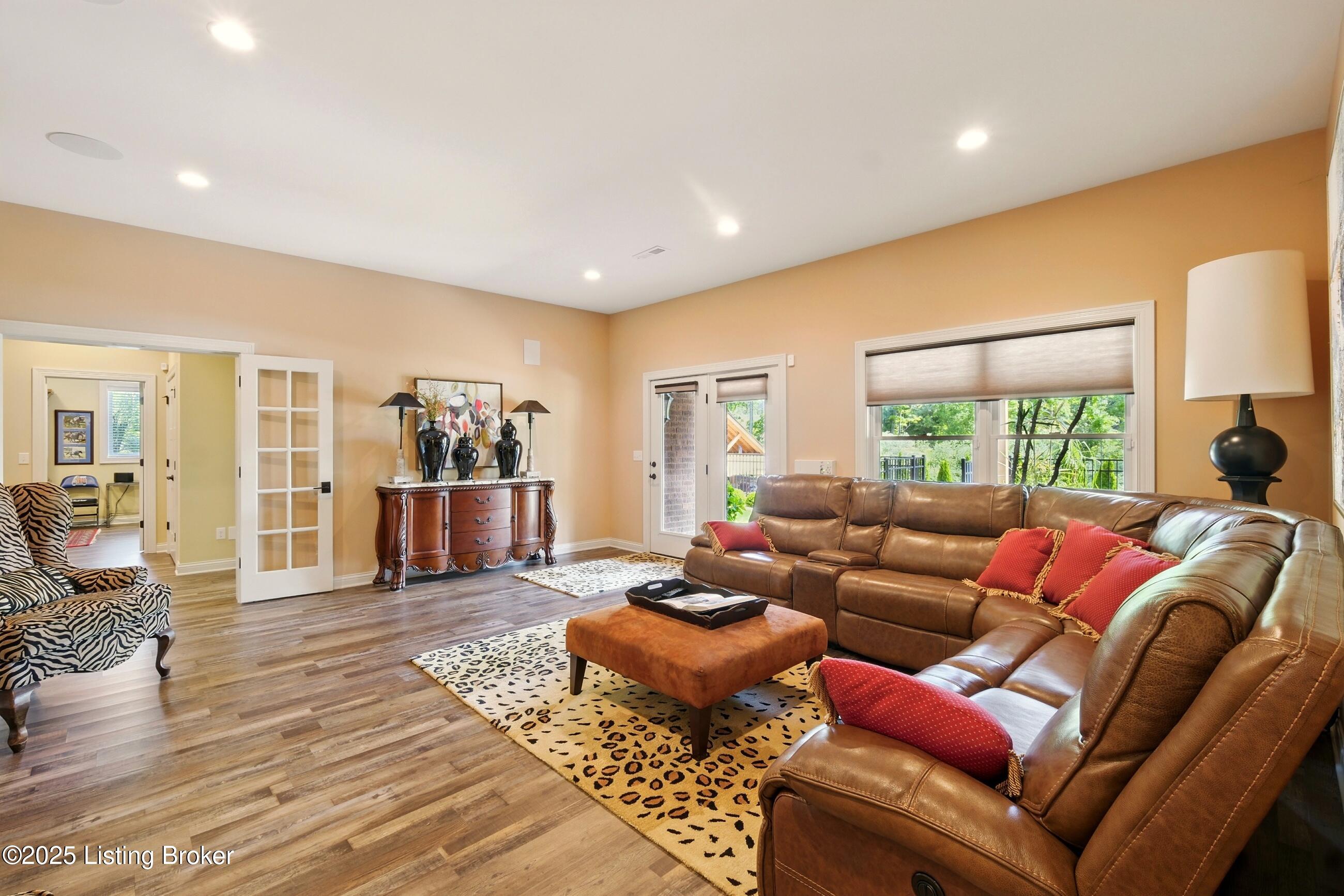 2005 Oakshade Ct