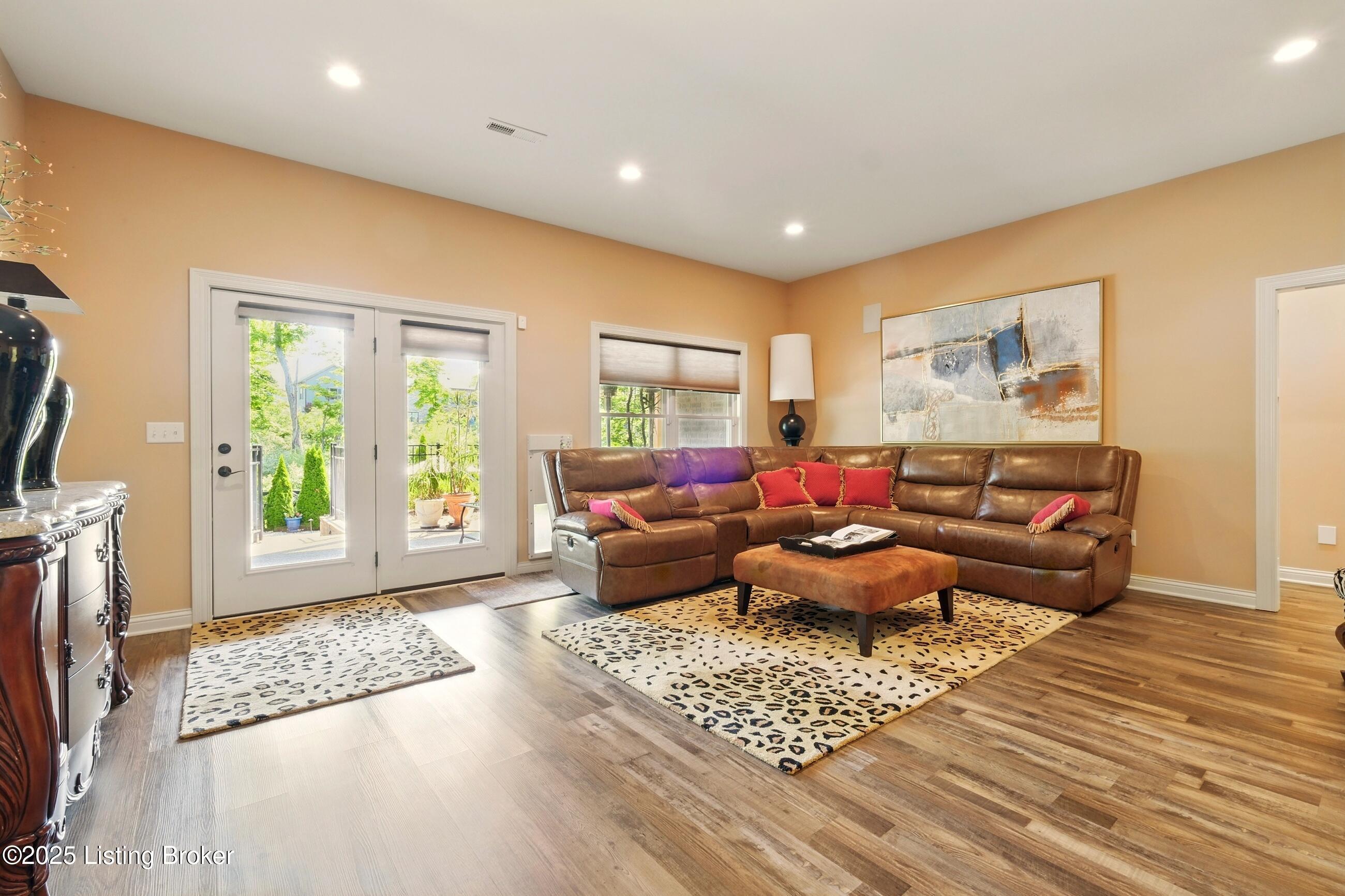 2005 Oakshade Ct
