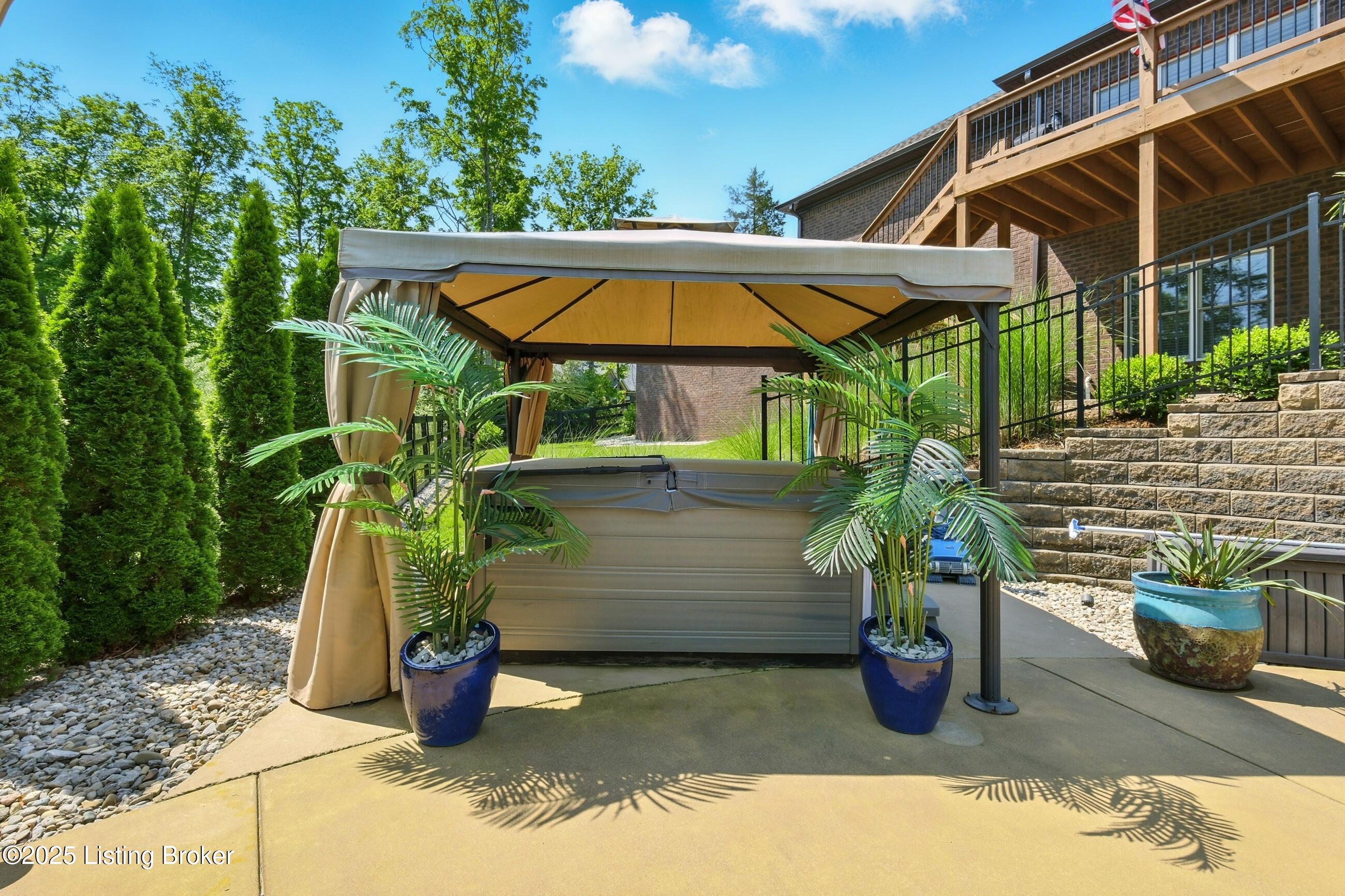 2005 Oakshade Ct