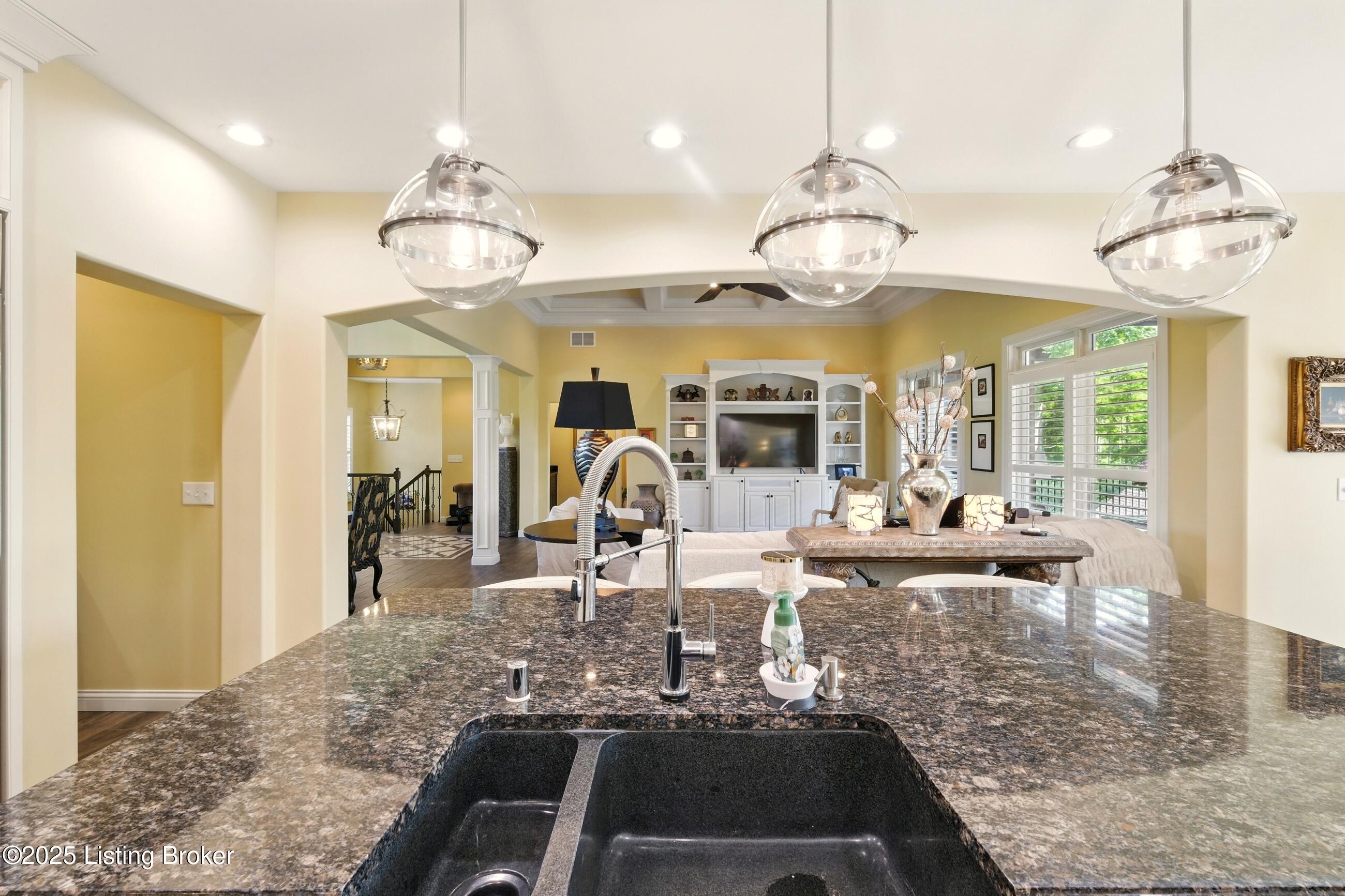 2005 Oakshade Ct