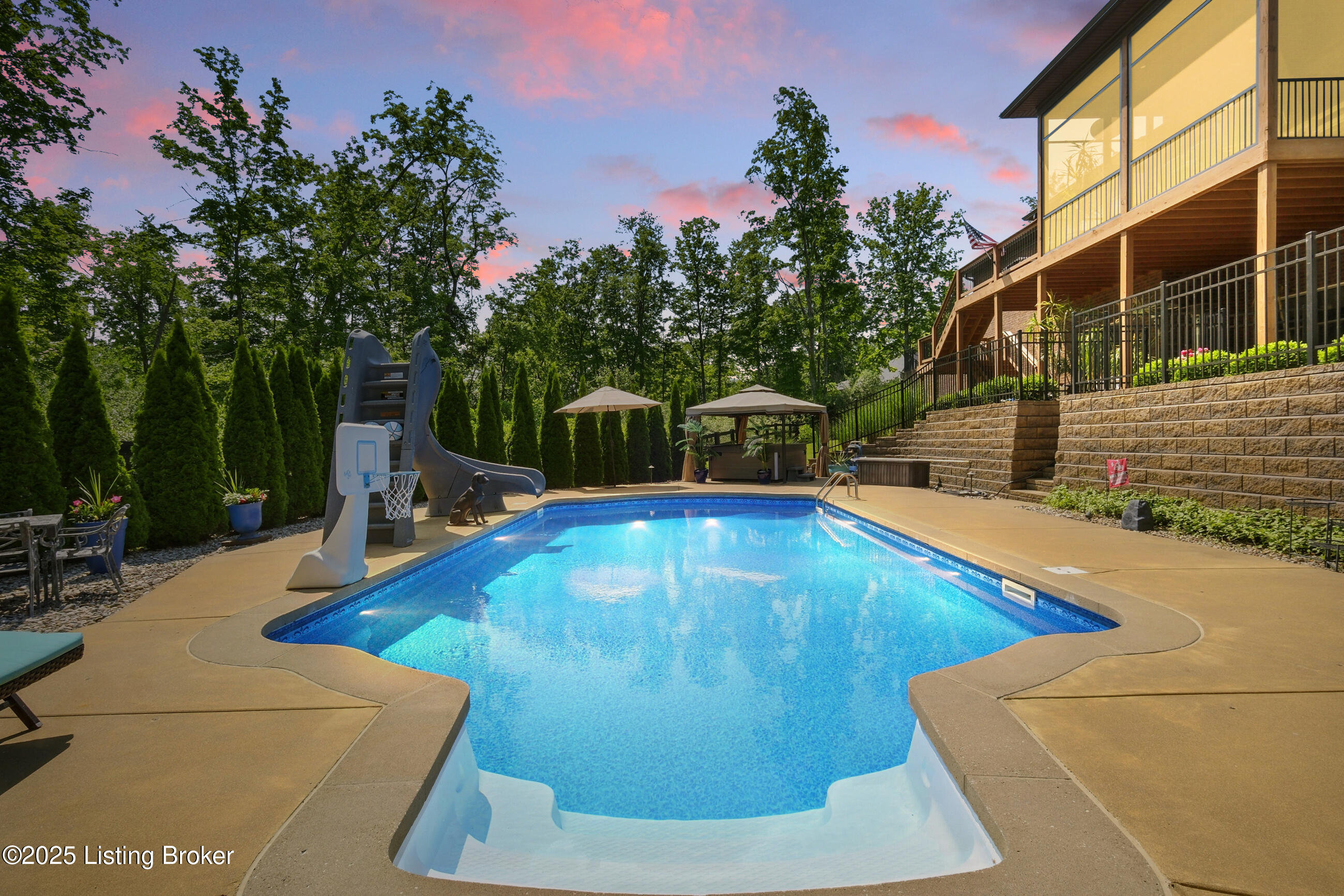 2005 Oakshade Ct