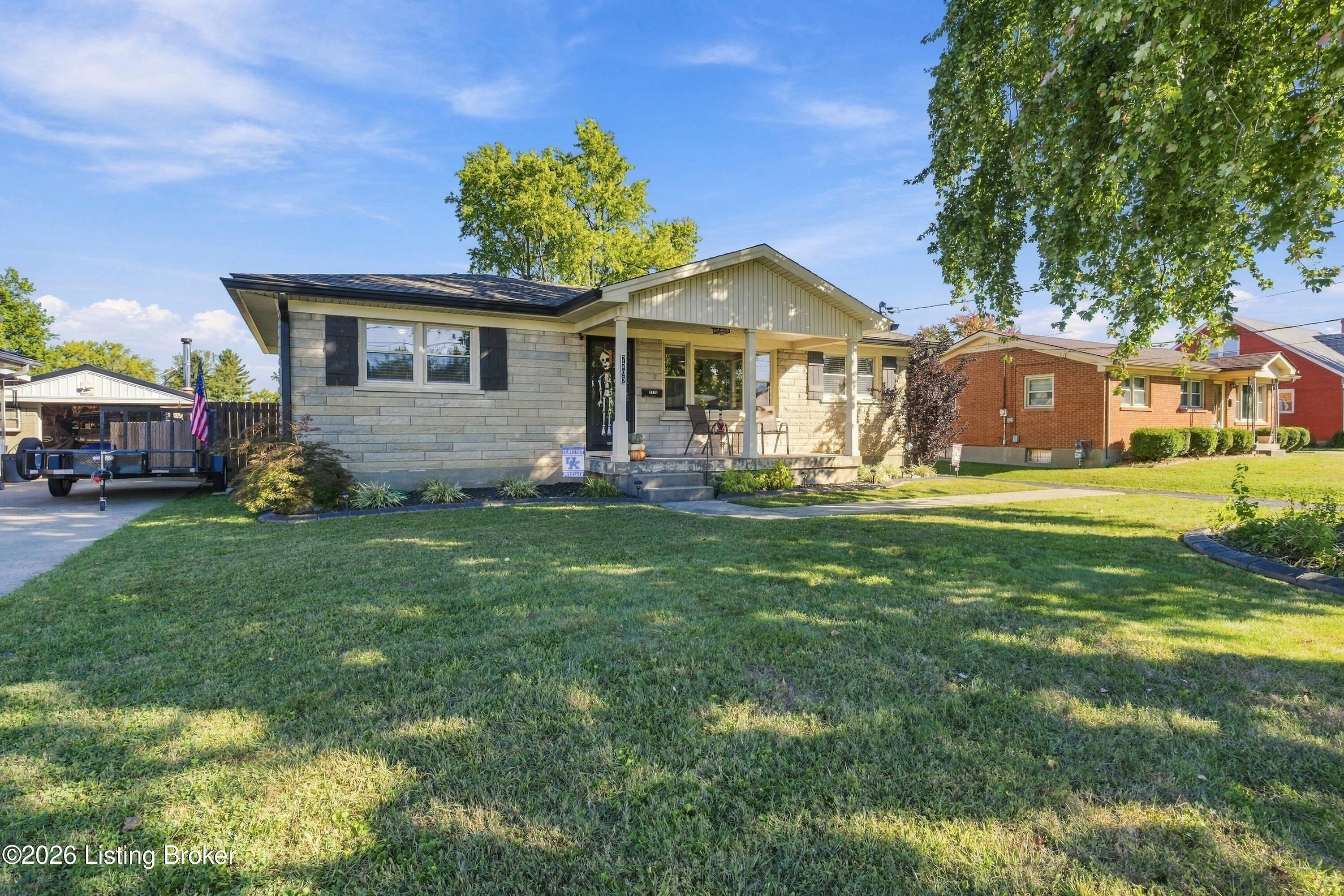 7205 Lorenzo Ln