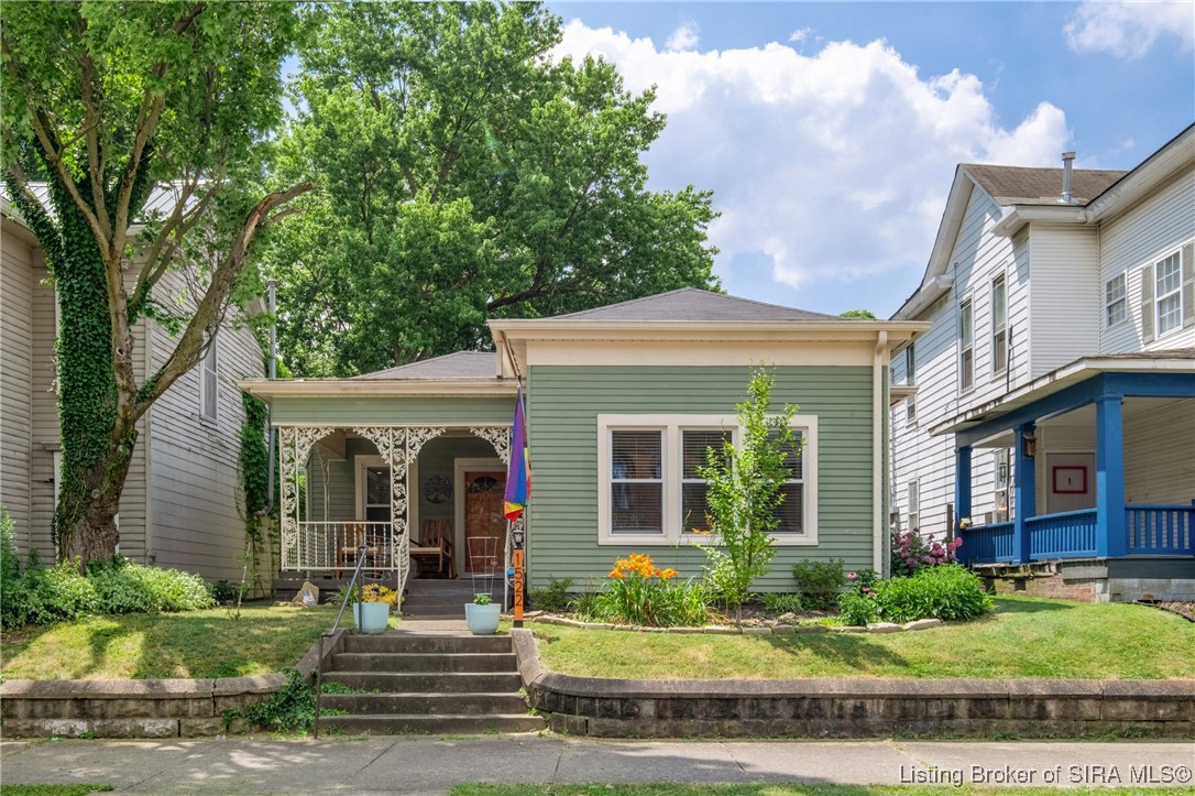 1522 E Market Street