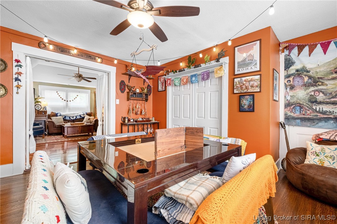 1522 E Market Street