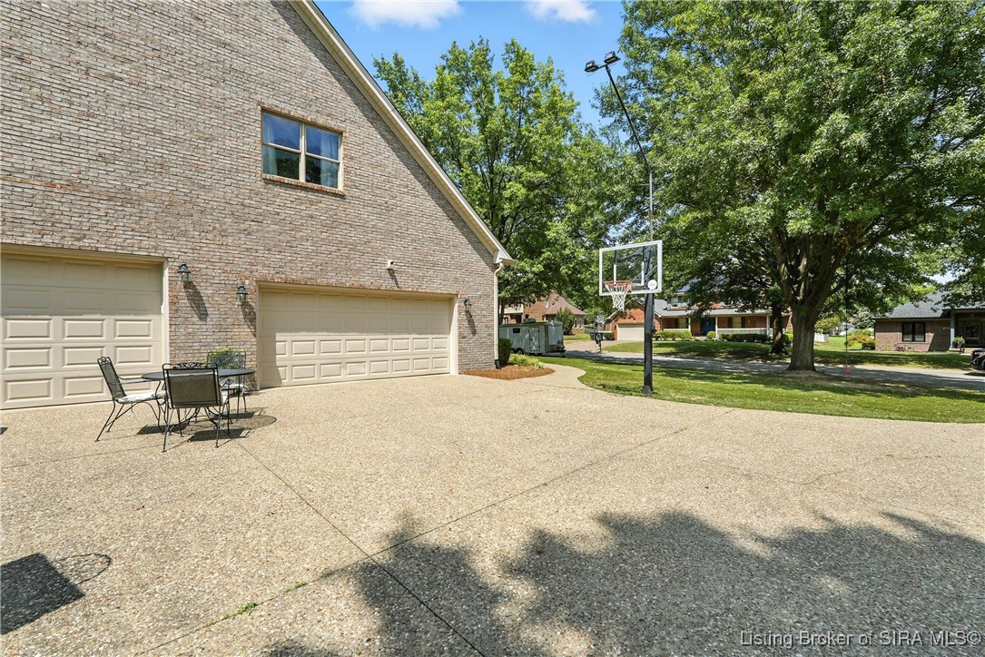 1715 Nole Drive
