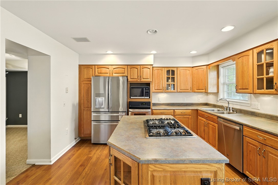 658 N Clark Boulevard