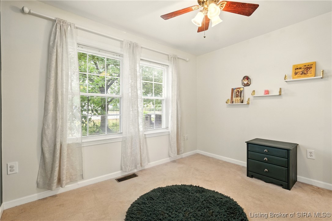 658 N Clark Boulevard