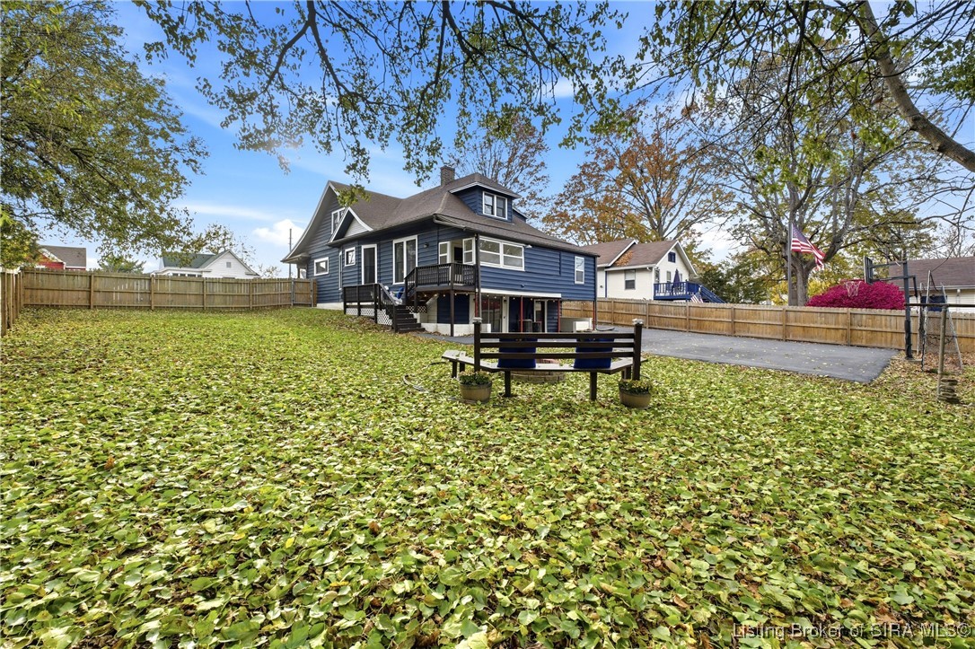 1324 Roosevelt Avenue