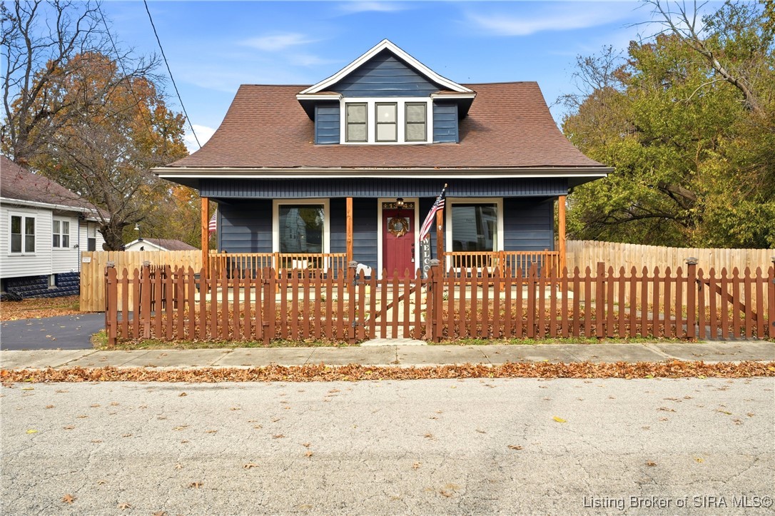 1324 Roosevelt Avenue