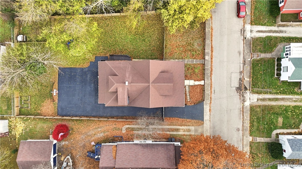 1324 Roosevelt Avenue