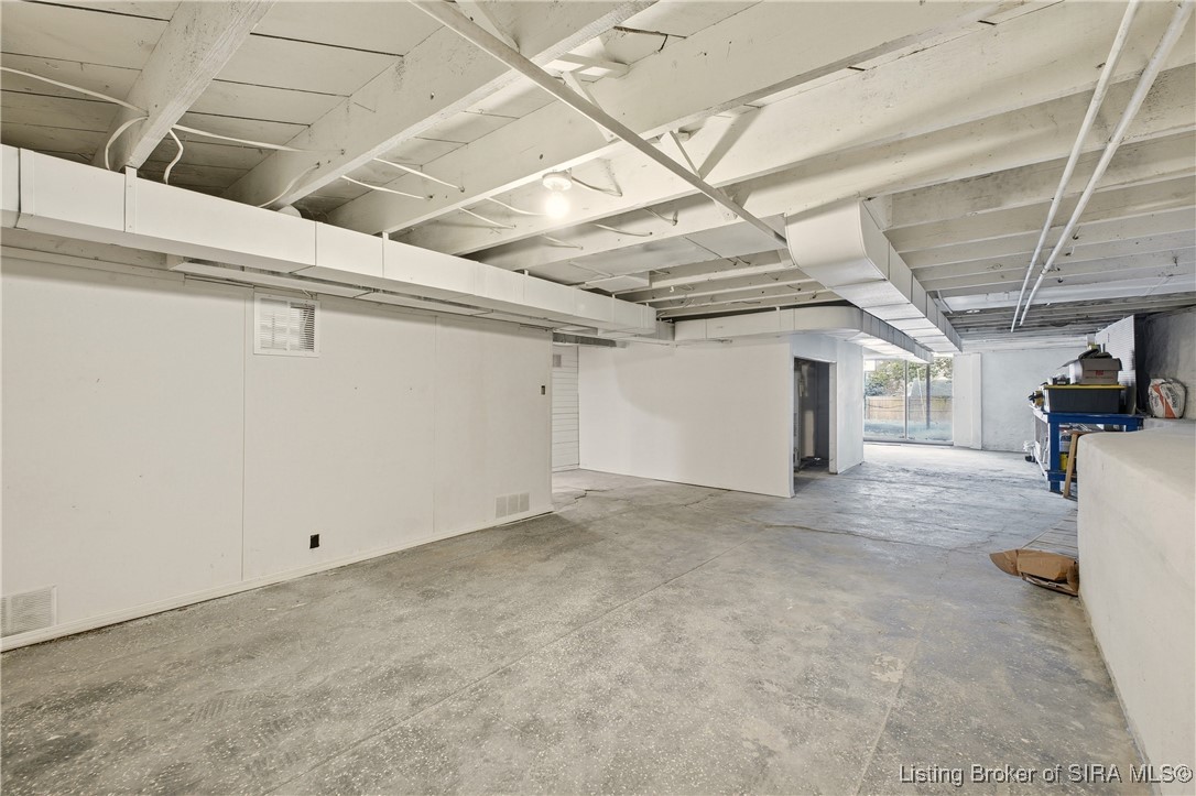 1324 Roosevelt Avenue