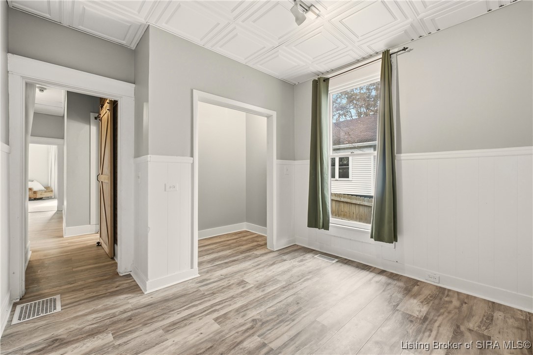 1324 Roosevelt Avenue