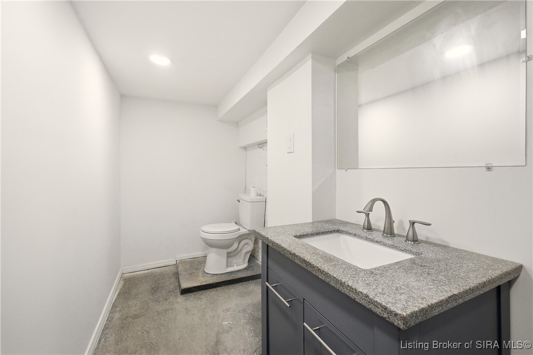 1324 Roosevelt Avenue