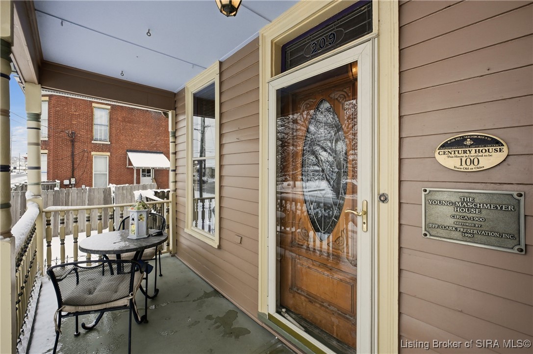 209 W Market Street