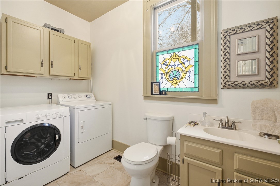 209 W Market Street