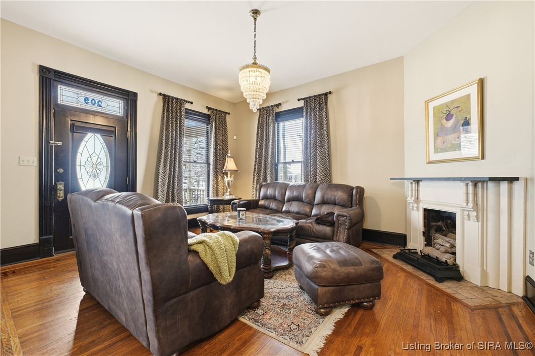 209 W Market Street