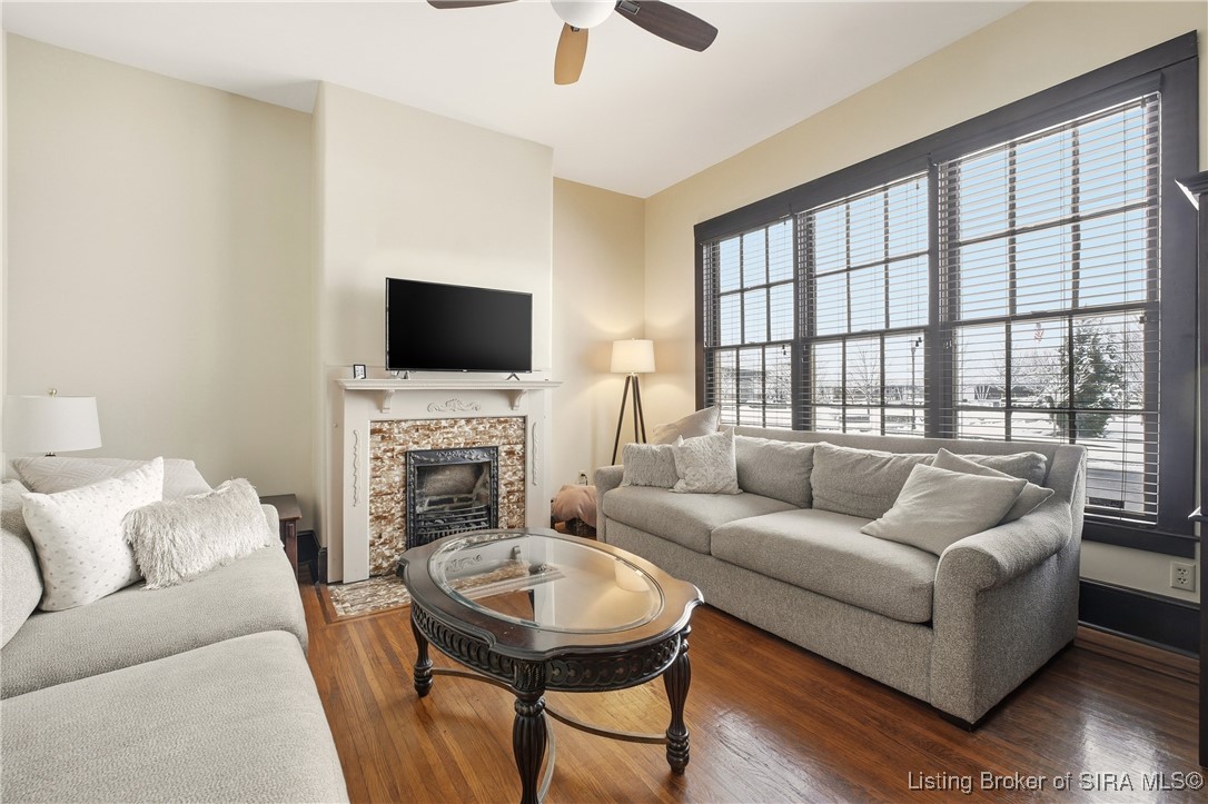 209 W Market Street
