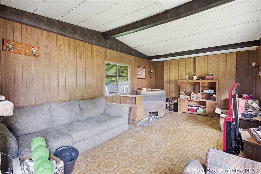 19604 Lakeview Drive