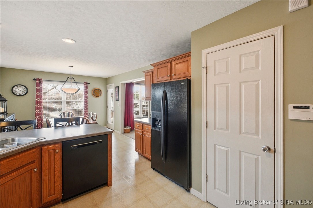 3808 Laurens Circle