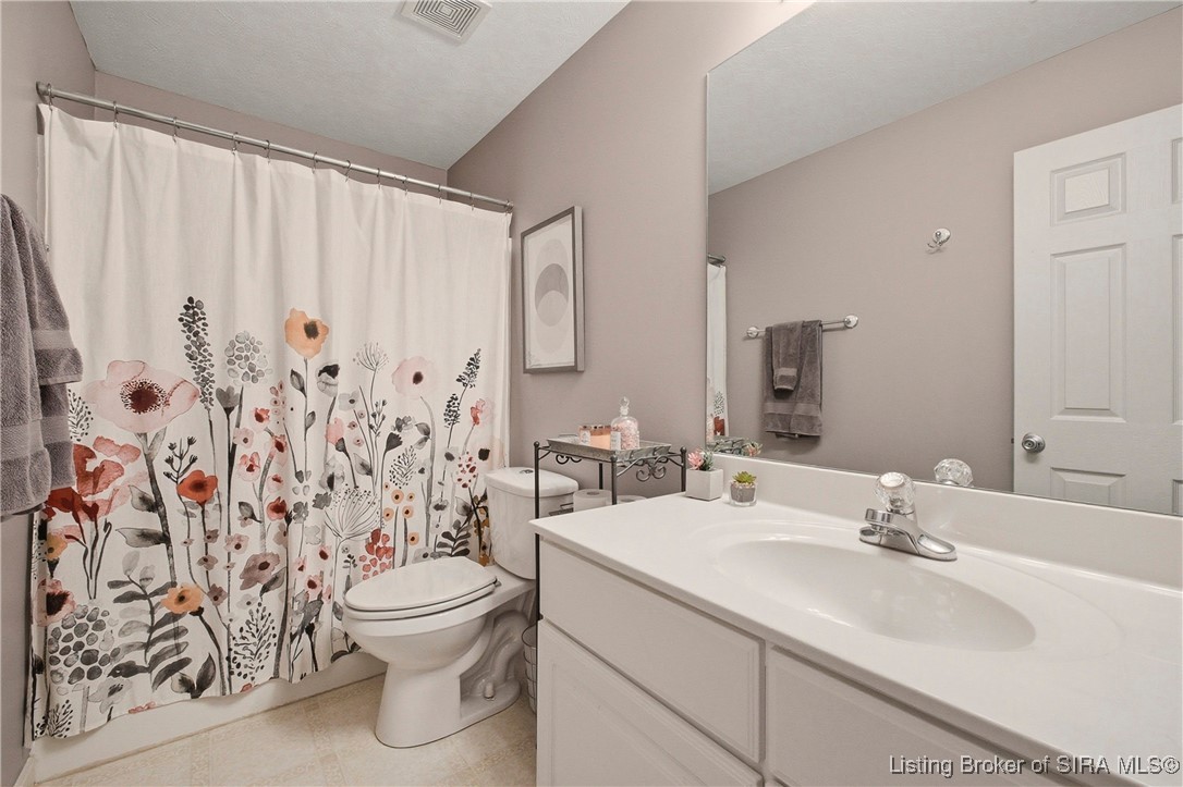 3808 Laurens Circle