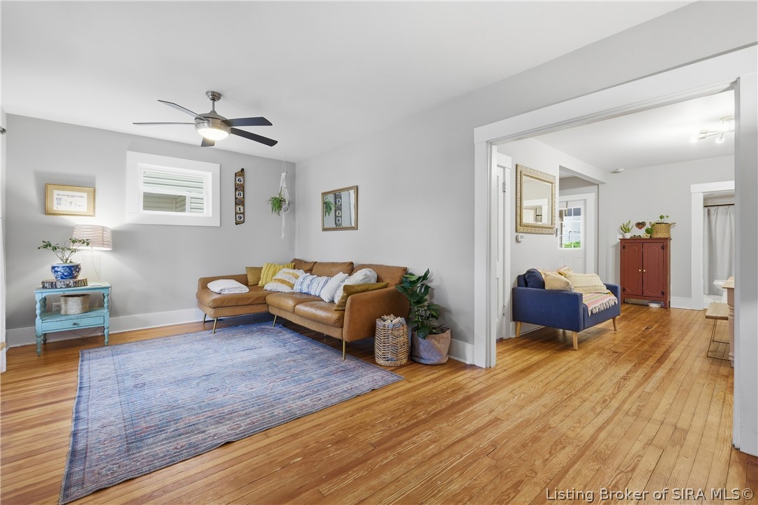 618 E 9th Street